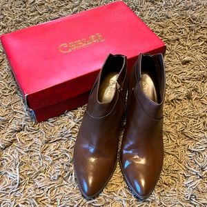 Carlos Santana Cognac booties with side zip
